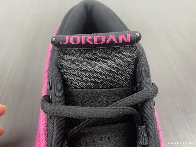 Rep Retro Jordan (W) Shocking Low Pink DH4121-600 14 0520